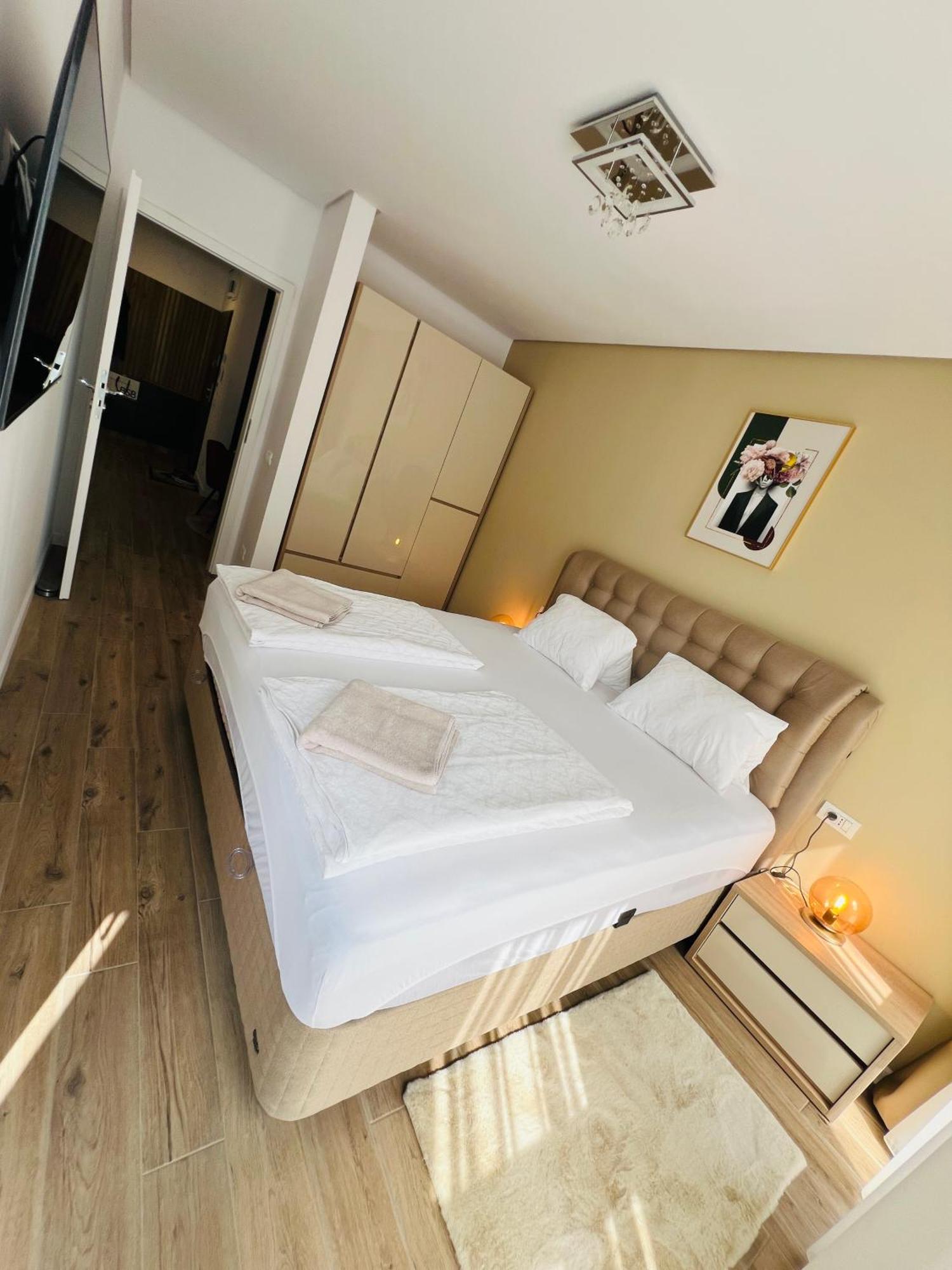Apartament Judy Oradea Buitenkant foto
